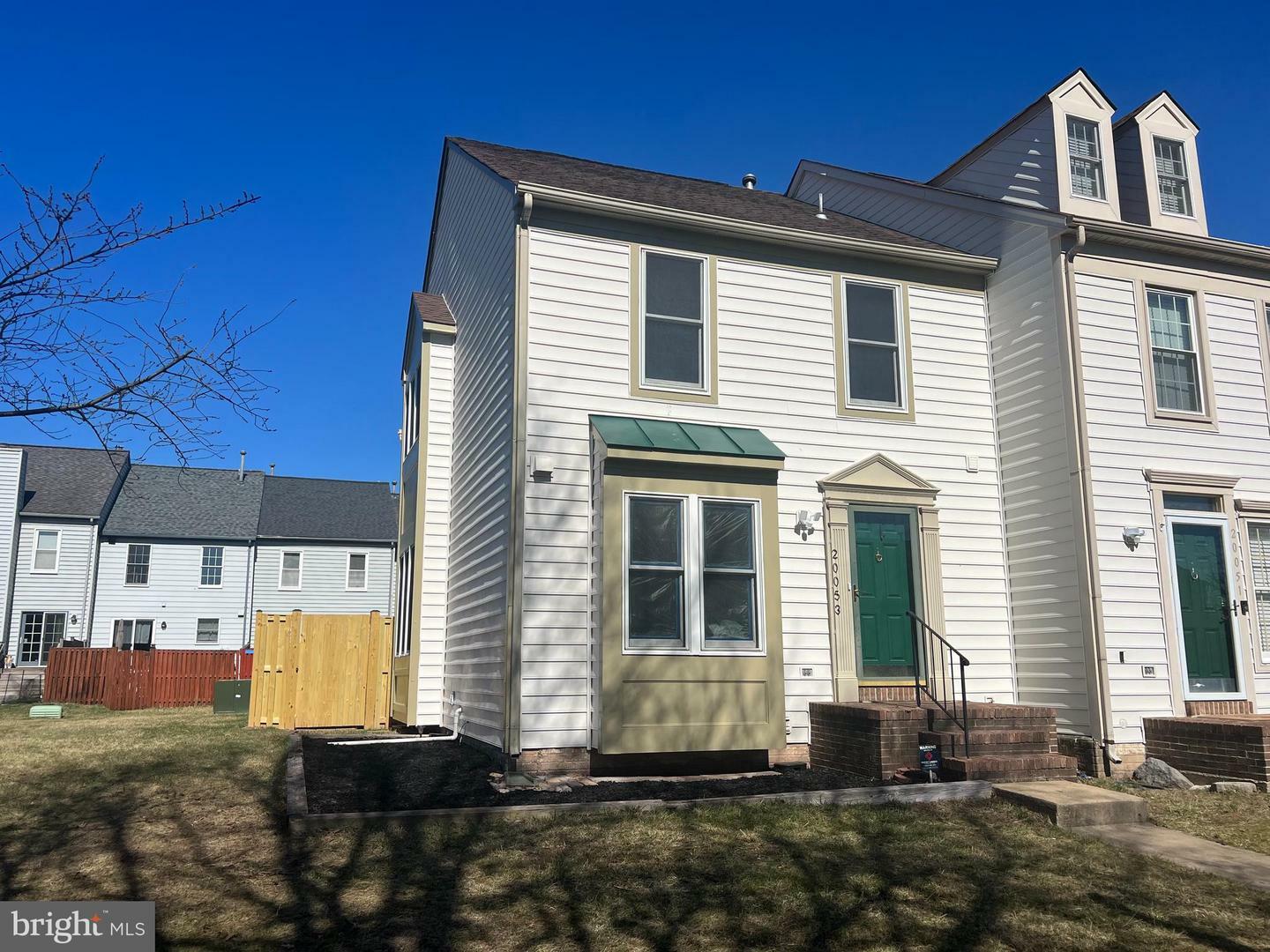 Property Photo: 20053 Crew Square VA 20147