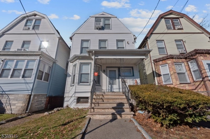 Property Photo:  91 Augusta St  NJ 07111 