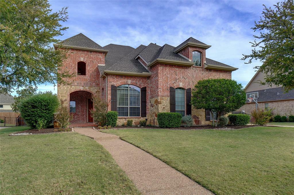 Property Photo:  809 Northern Trace  TX 76248 