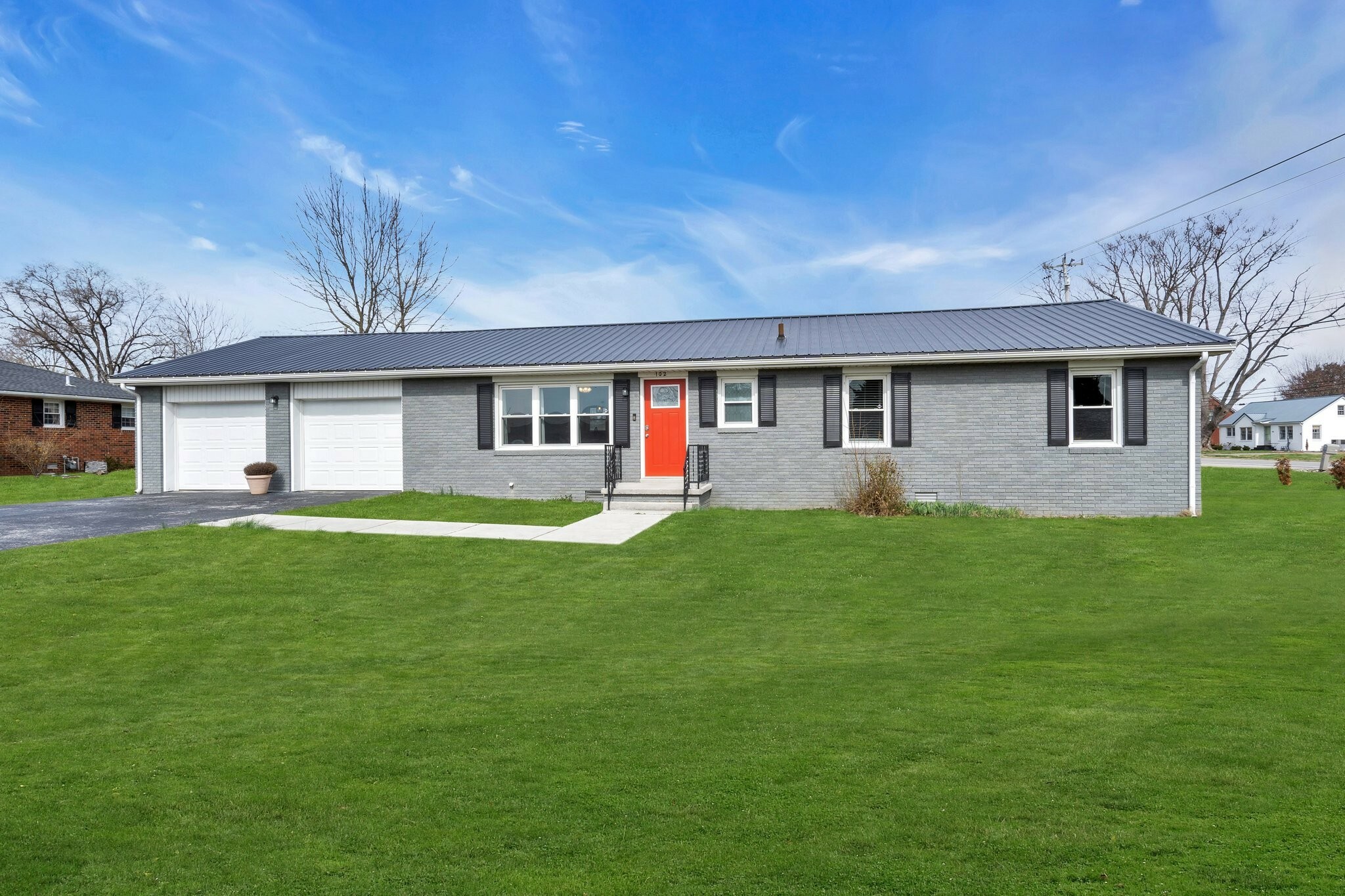 Property Photo: 102 Sunset Dr KY 42220