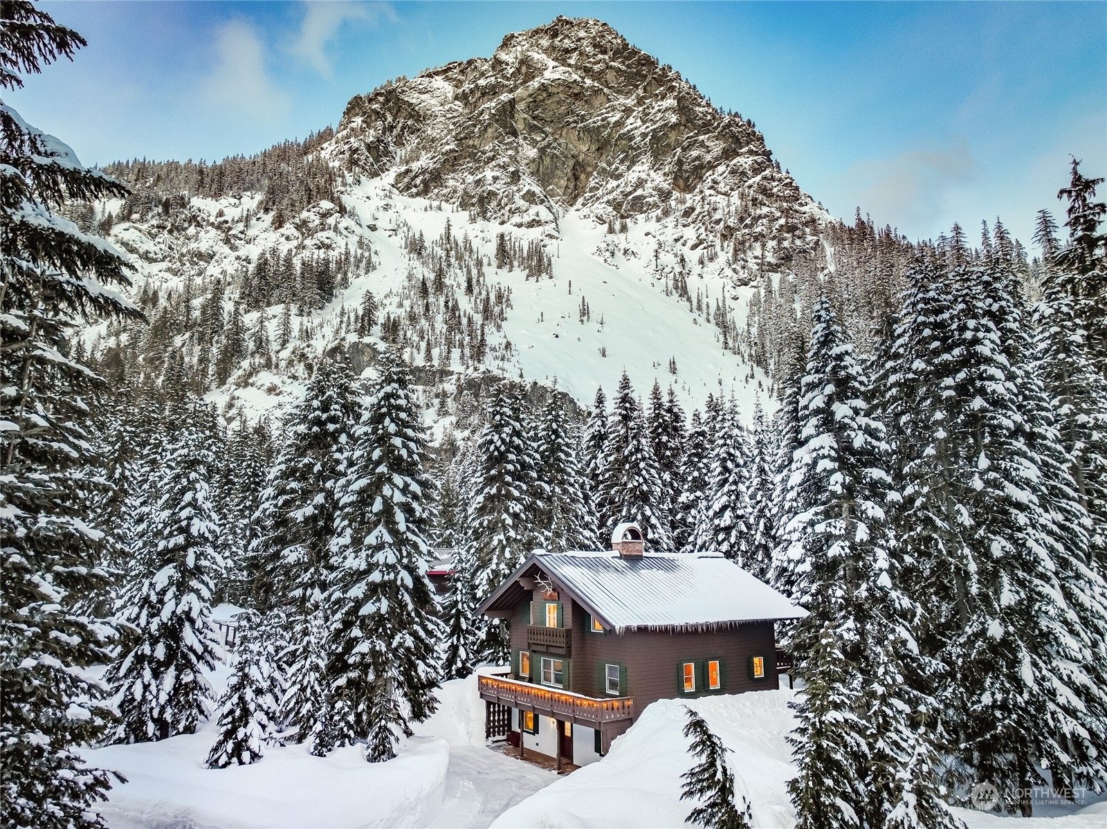 Property Photo:  16 Alpental Strasse  WA 98068 