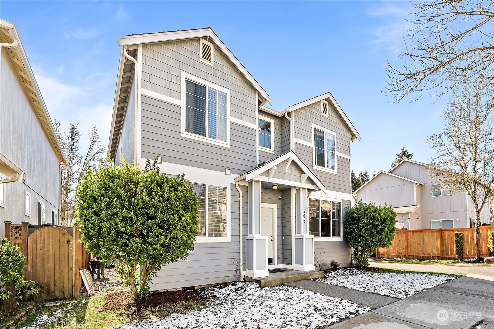 Property Photo: 506 28th Avenue SE WA 98374