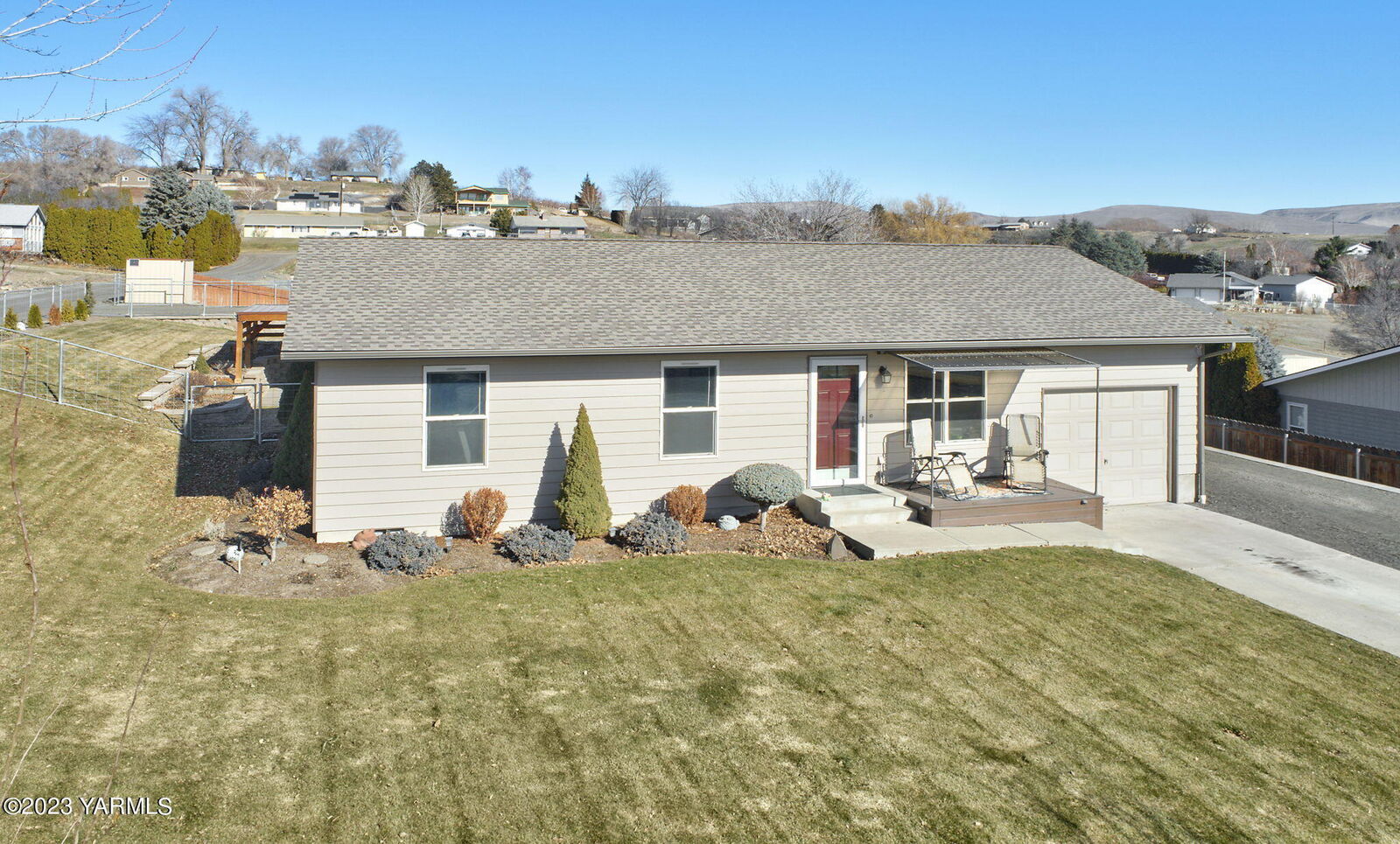 Property Photo:  71 Nagler Rd  WA 98942 