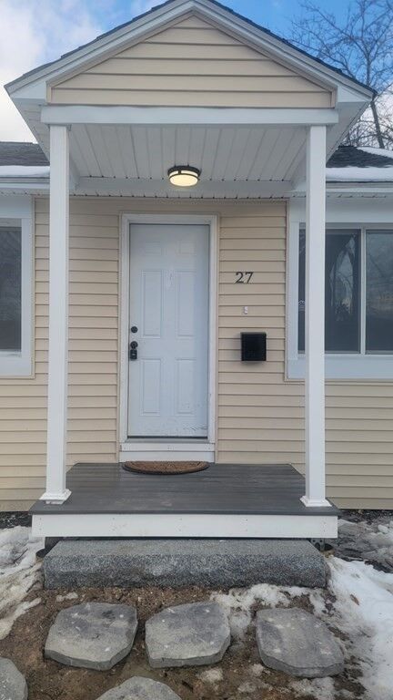 Property Photo:  27 Warwick Street  MA 01501 