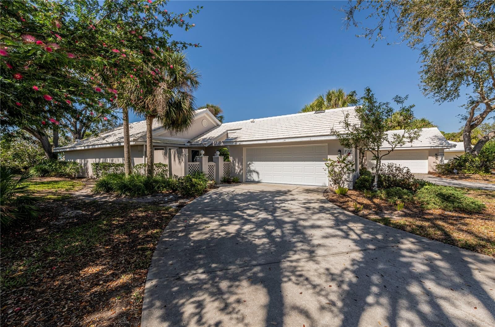 Property Photo:  727 Brightside Crescent Drive 34  FL 34293 