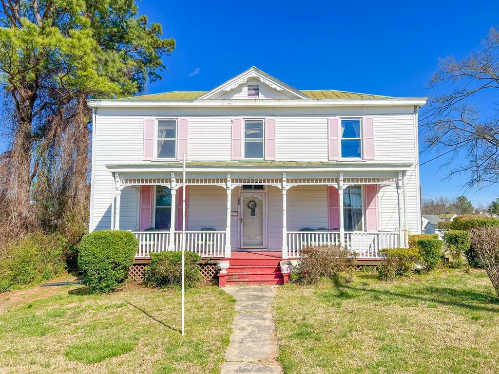 Property Photo:  500 W Virginia Avenue  VA 23930 