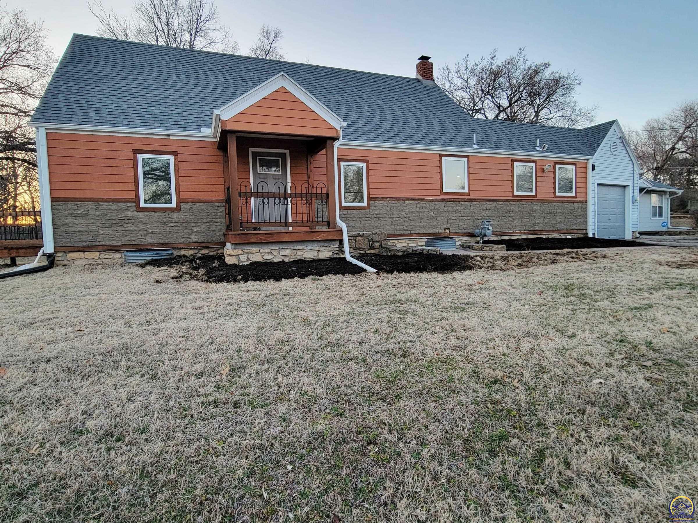 2949 SW Burlingame Rd  Topeka KS 66611 photo