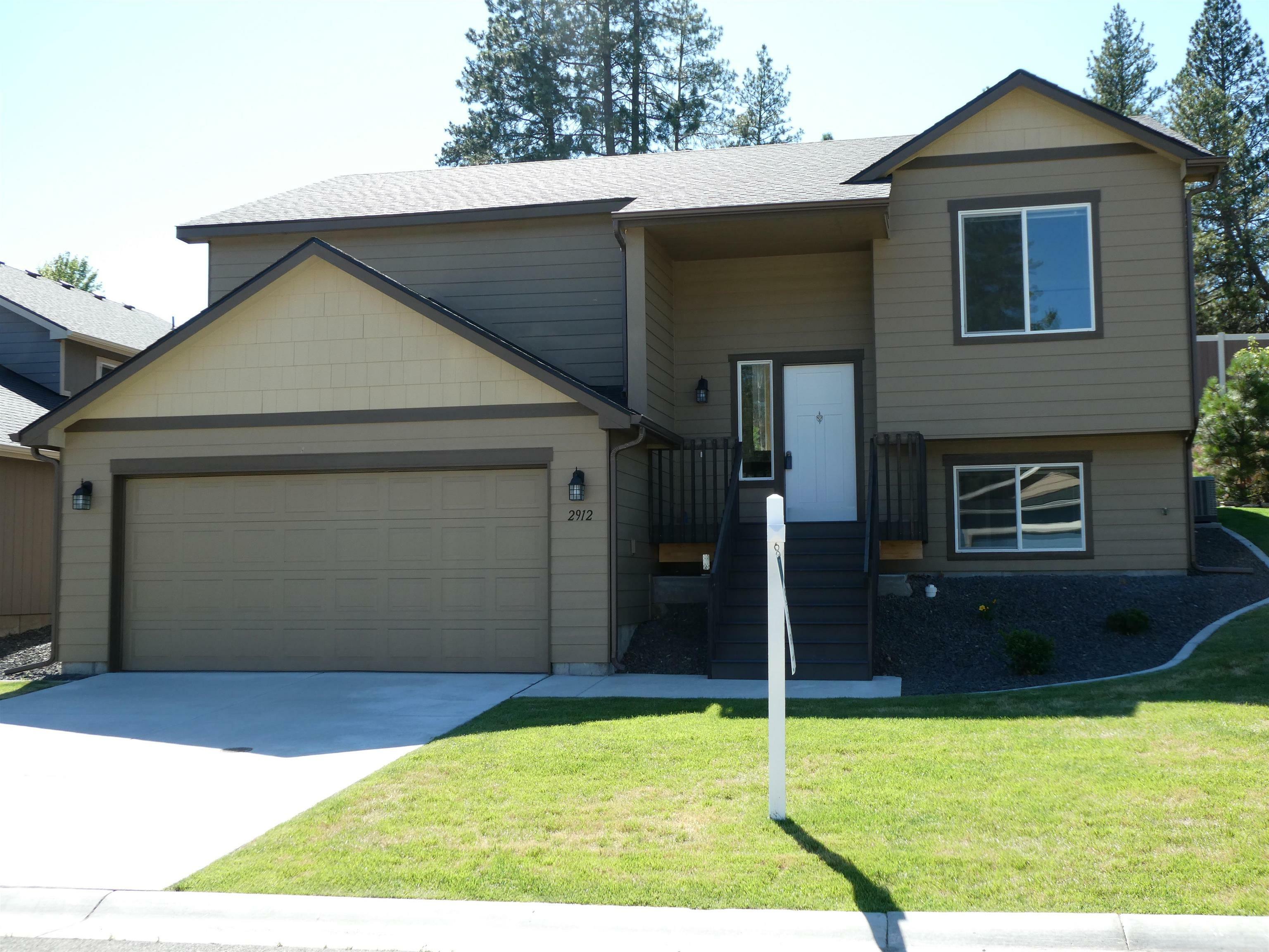 Property Photo: 2912 S Custer Ln WA 99223