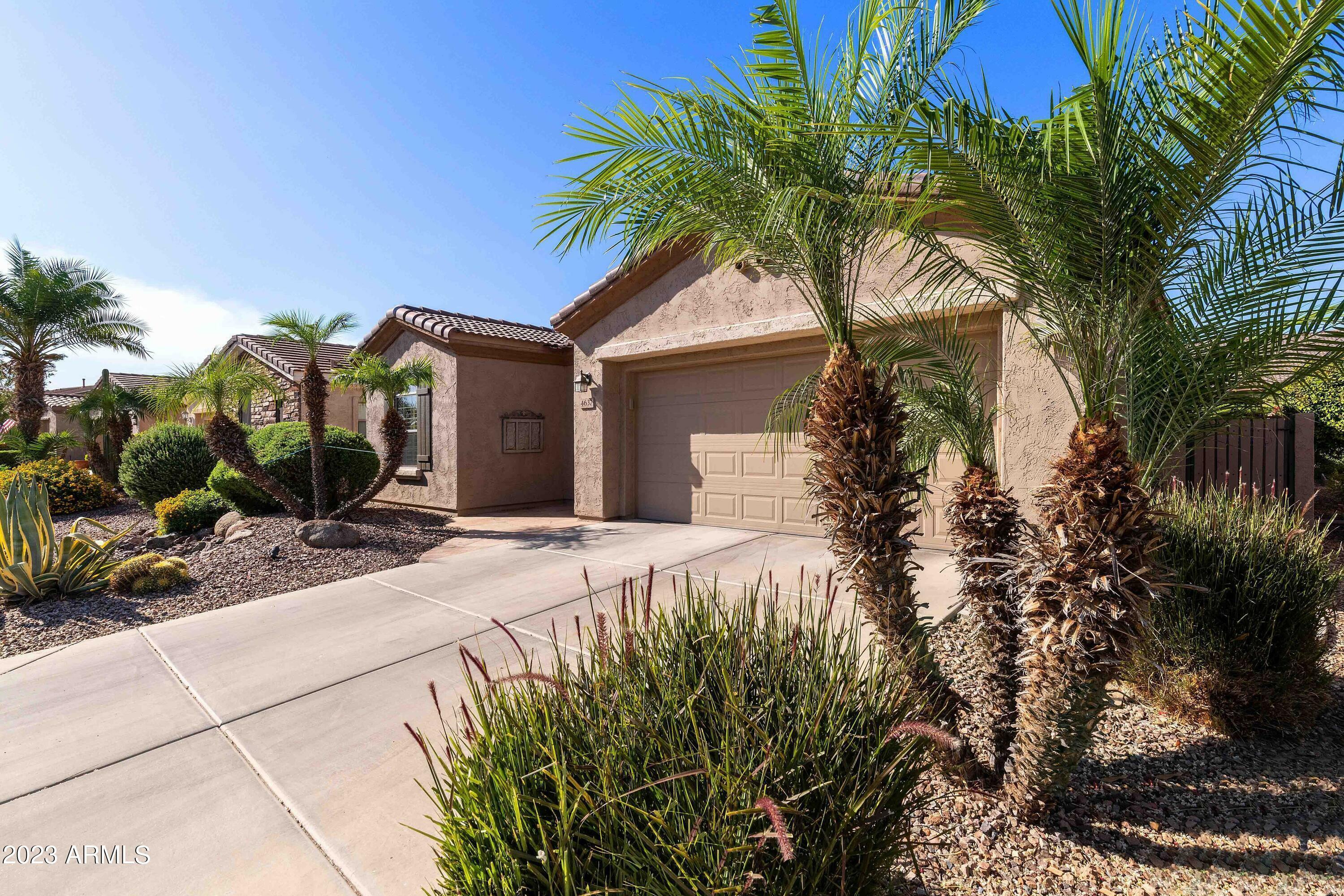 Property Photo: 4637 E Narrowleaf Drive AZ 85298