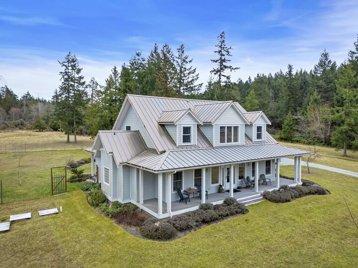 Property Photo: 455 Anne Road BC V0N 2J2