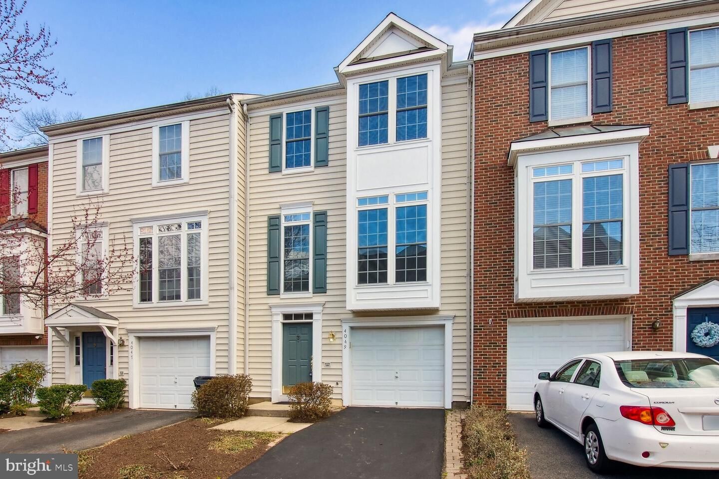 Property Photo:  4049 Fairfax Center Hunt Trail  VA 22030 