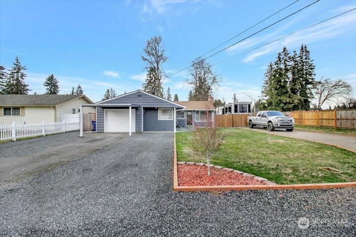 Property Photo: 5027 86 Place NE WA 98270