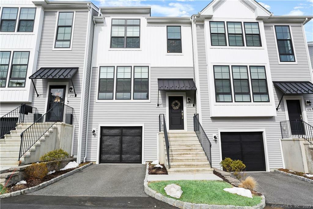 Property Photo: 177 Brentwood Circle 177 CT 06810