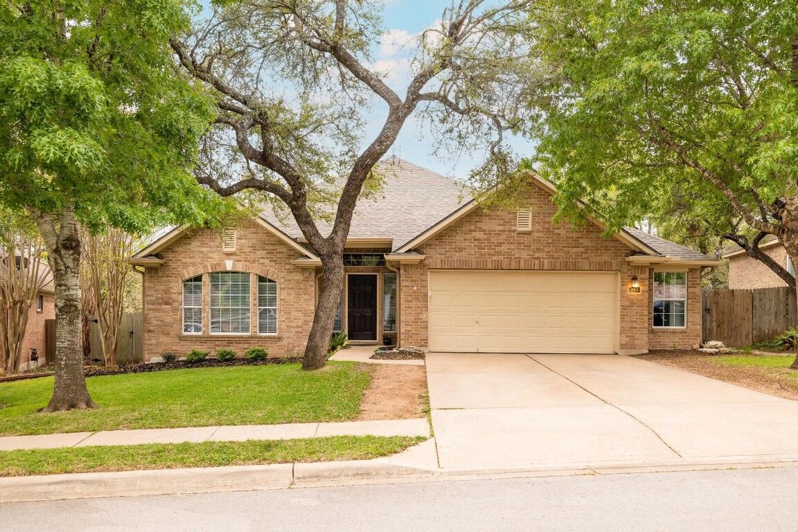 Property Photo: 280 Abbey Drive TX 78737