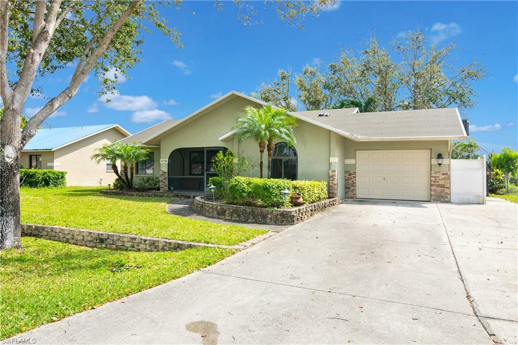 11704 Forest Mere Dr  Bonita Springs FL 34135 photo