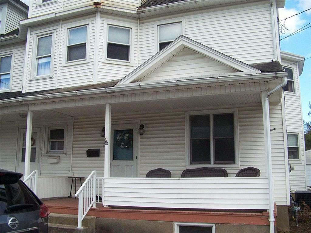 Property Photo:  11 South Green Street  PA 18064 