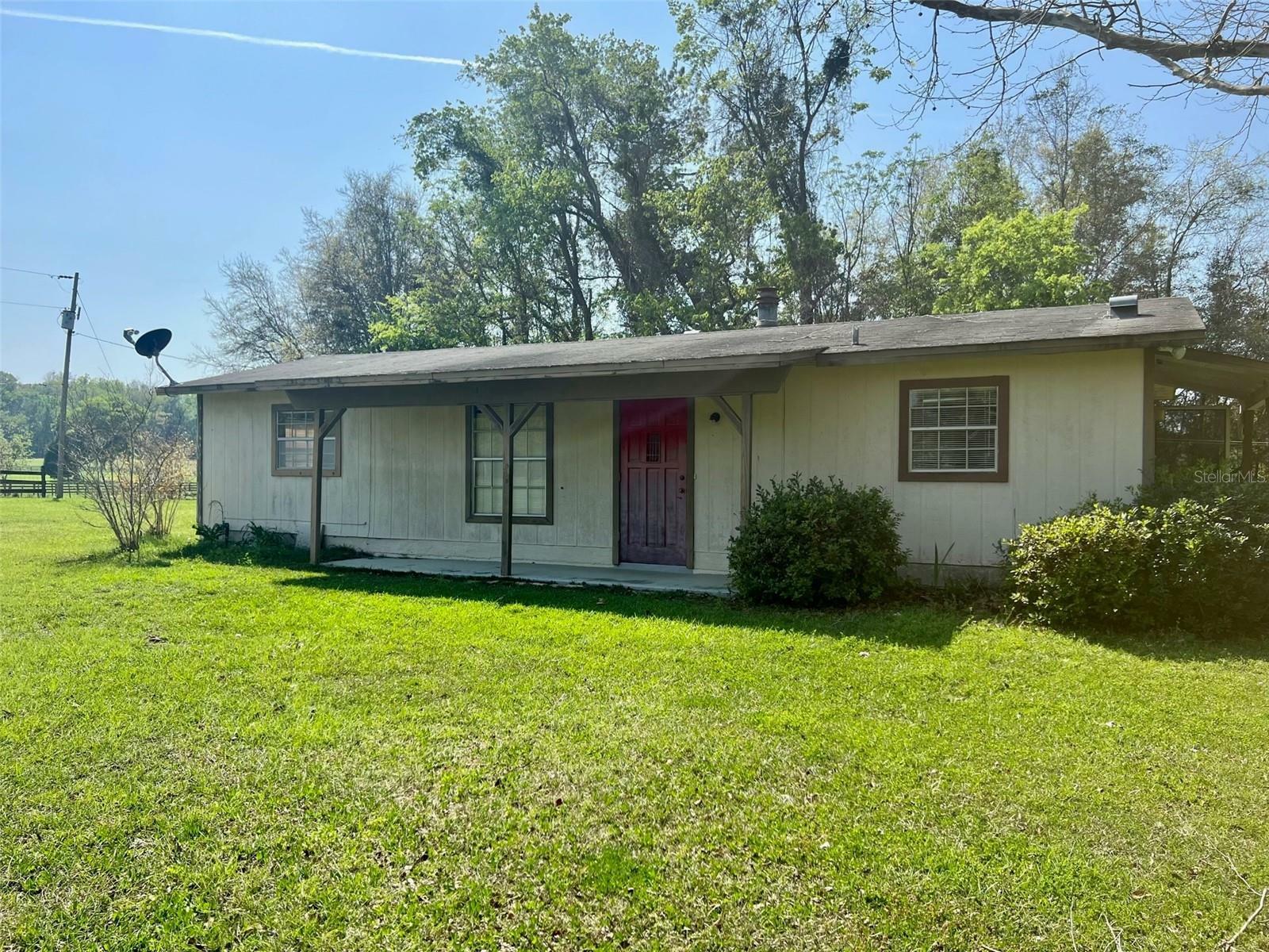 Property Photo:  12920 NW 142nd Terrace  FL 32615 