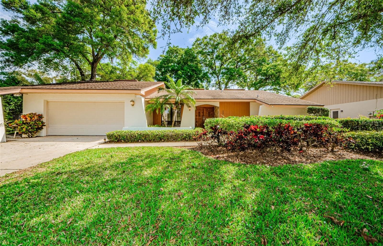 Property Photo:  2383 Indian Trail E  FL 34683 