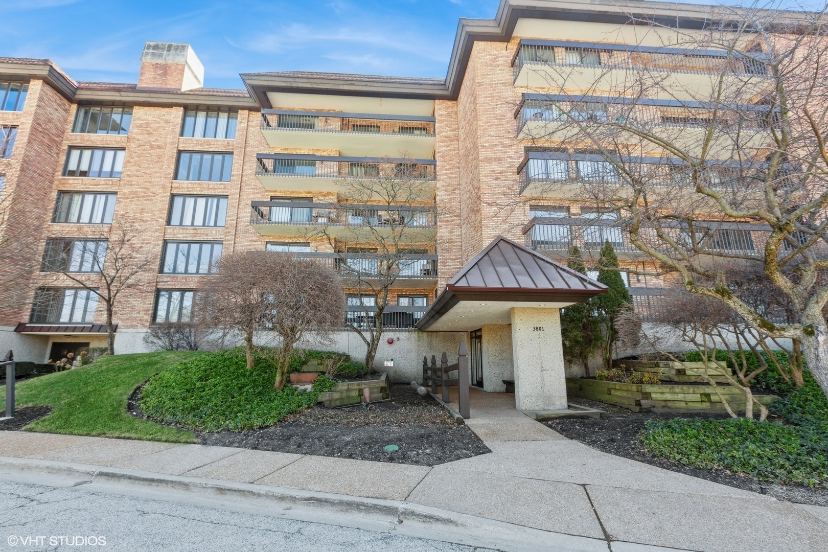 Property Photo: 3801 Mission Hills Road 308 IL 60062