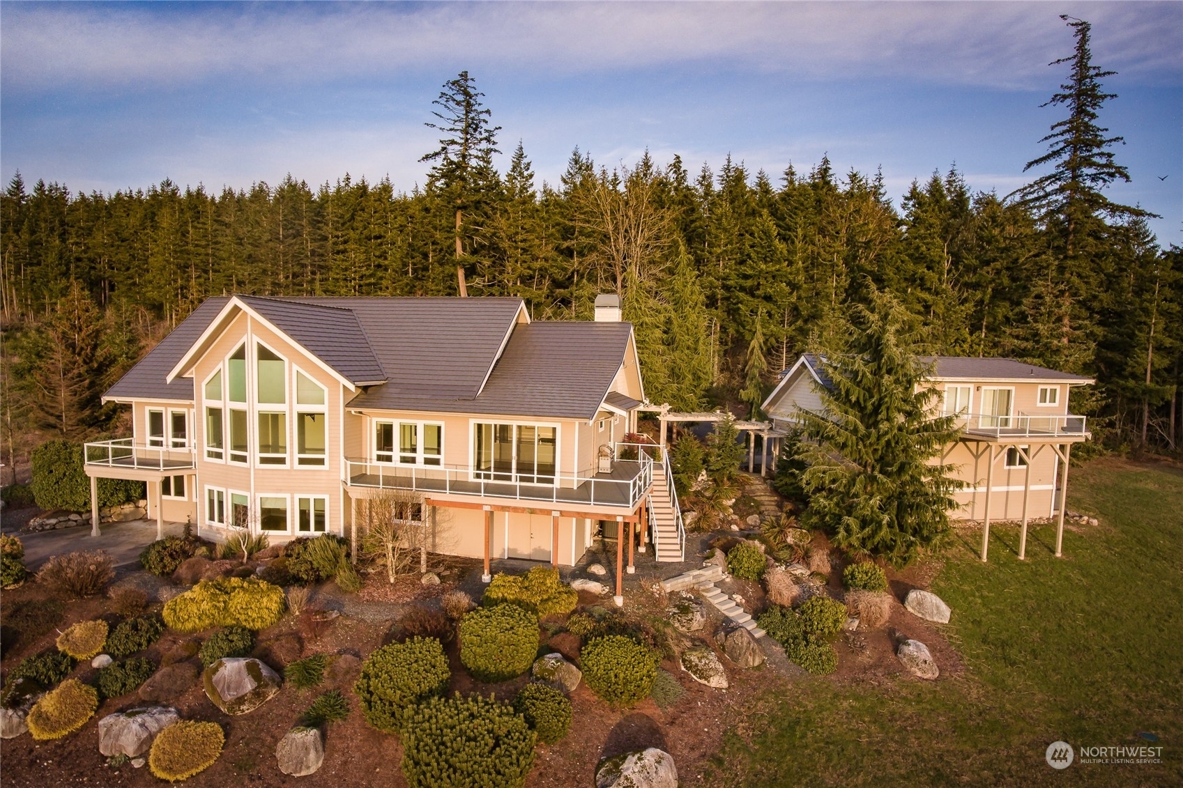 Property Photo: 3917 H Street Road WA 98230