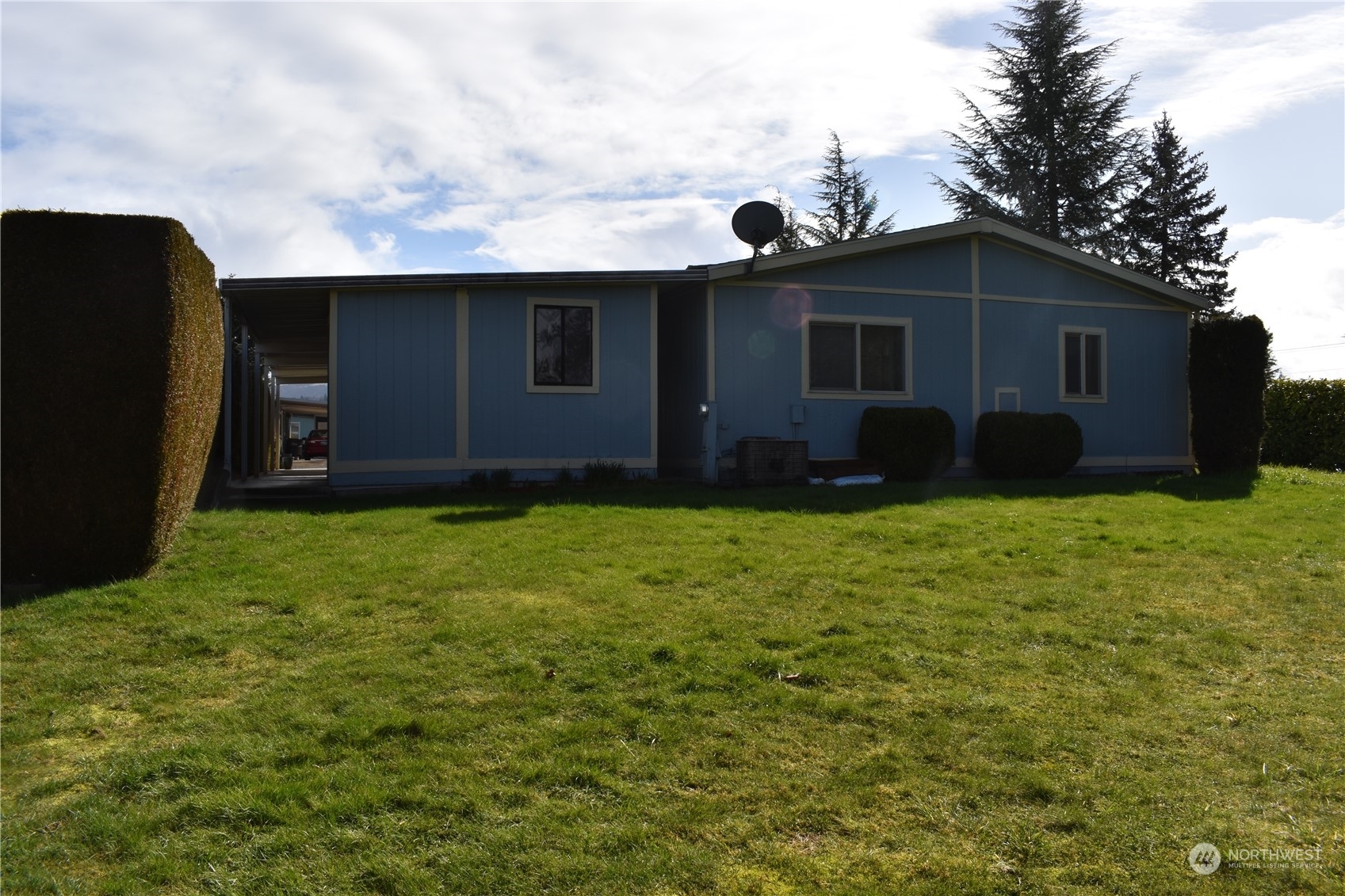 Property Photo:  836 Harman Way S 54  WA 98360 