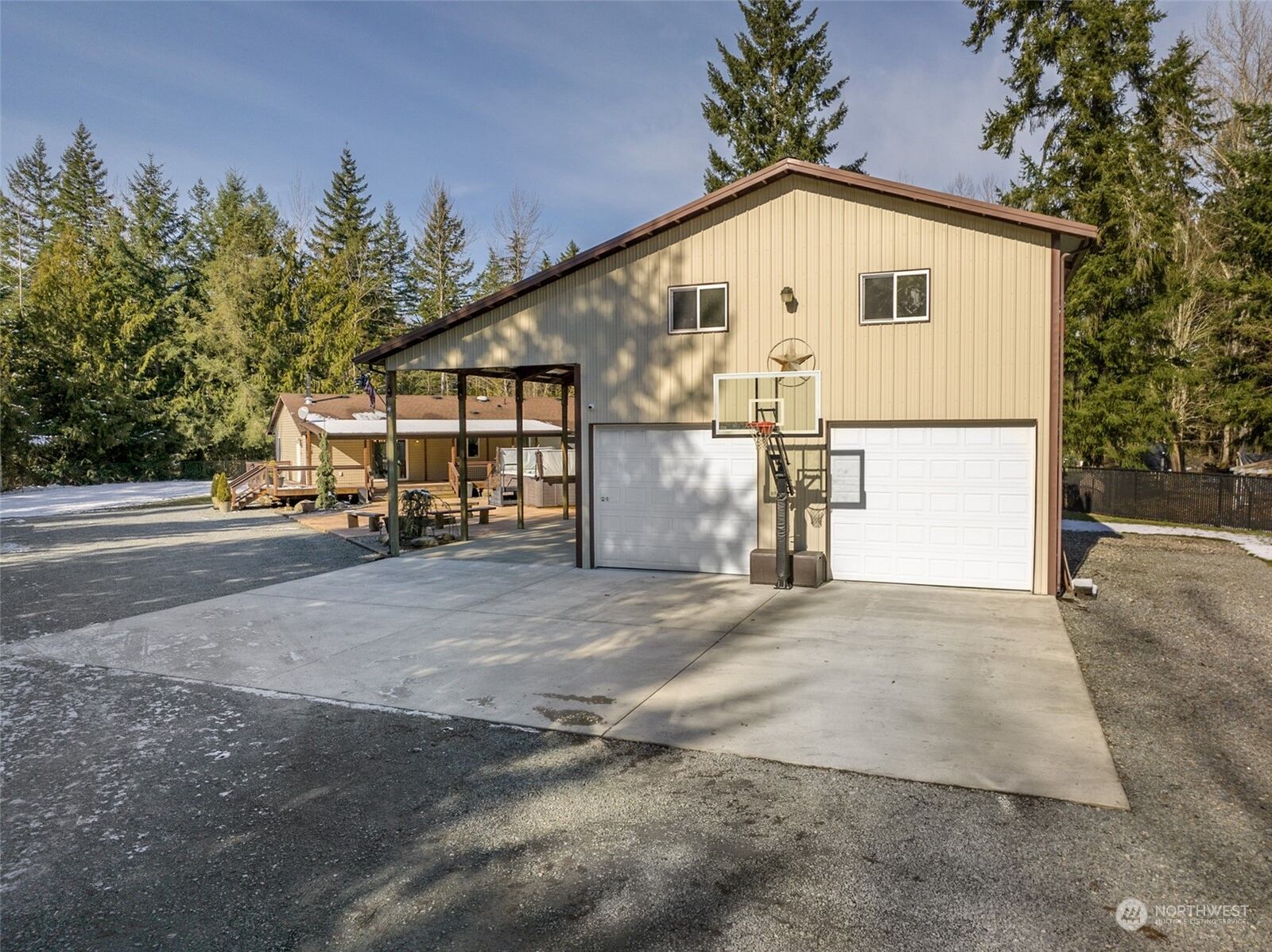 Property Photo:  24709 152nd Avenue E  WA 98338 