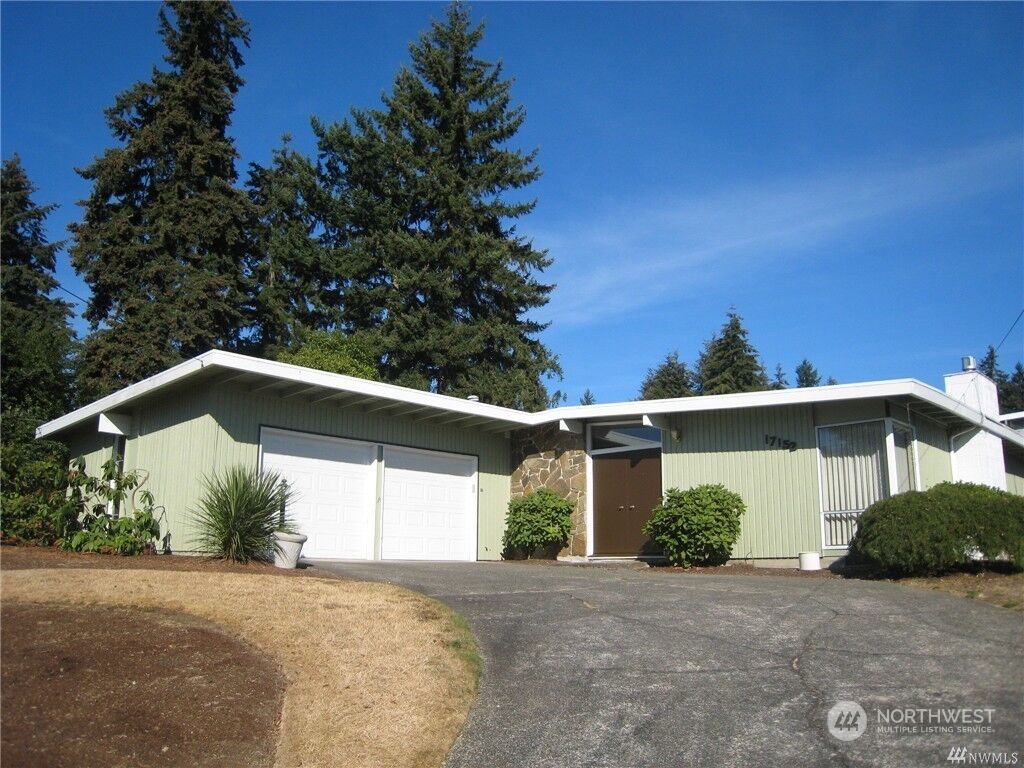 Property Photo:  17152 NE 5th Place  WA 98008 