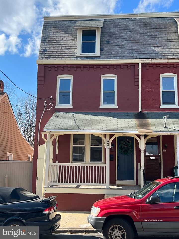 431 High Street  Lancaster PA 17603 photo