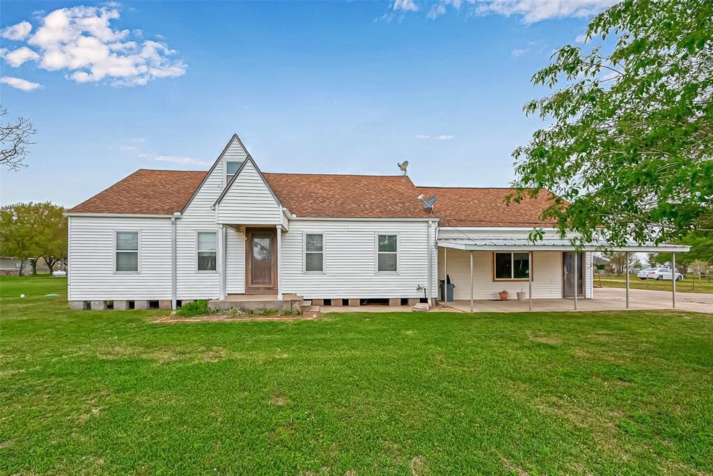 Property Photo: 5827 S Fm 565 Road TX 77523