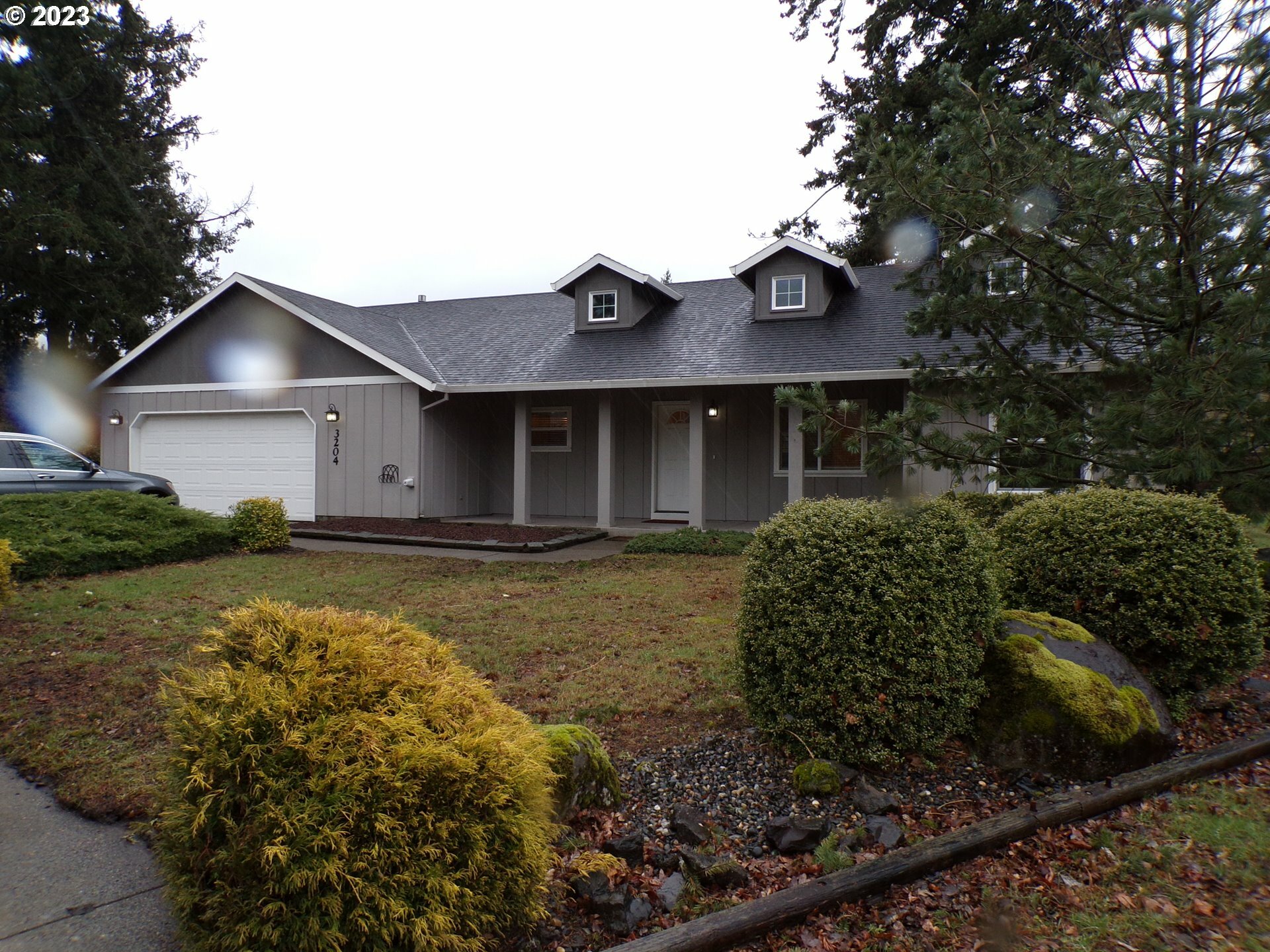Property Photo: 3204 Sunset Dr WA 98639