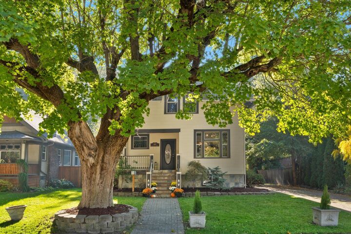 302 E 18th St  Spokane WA 99203 photo