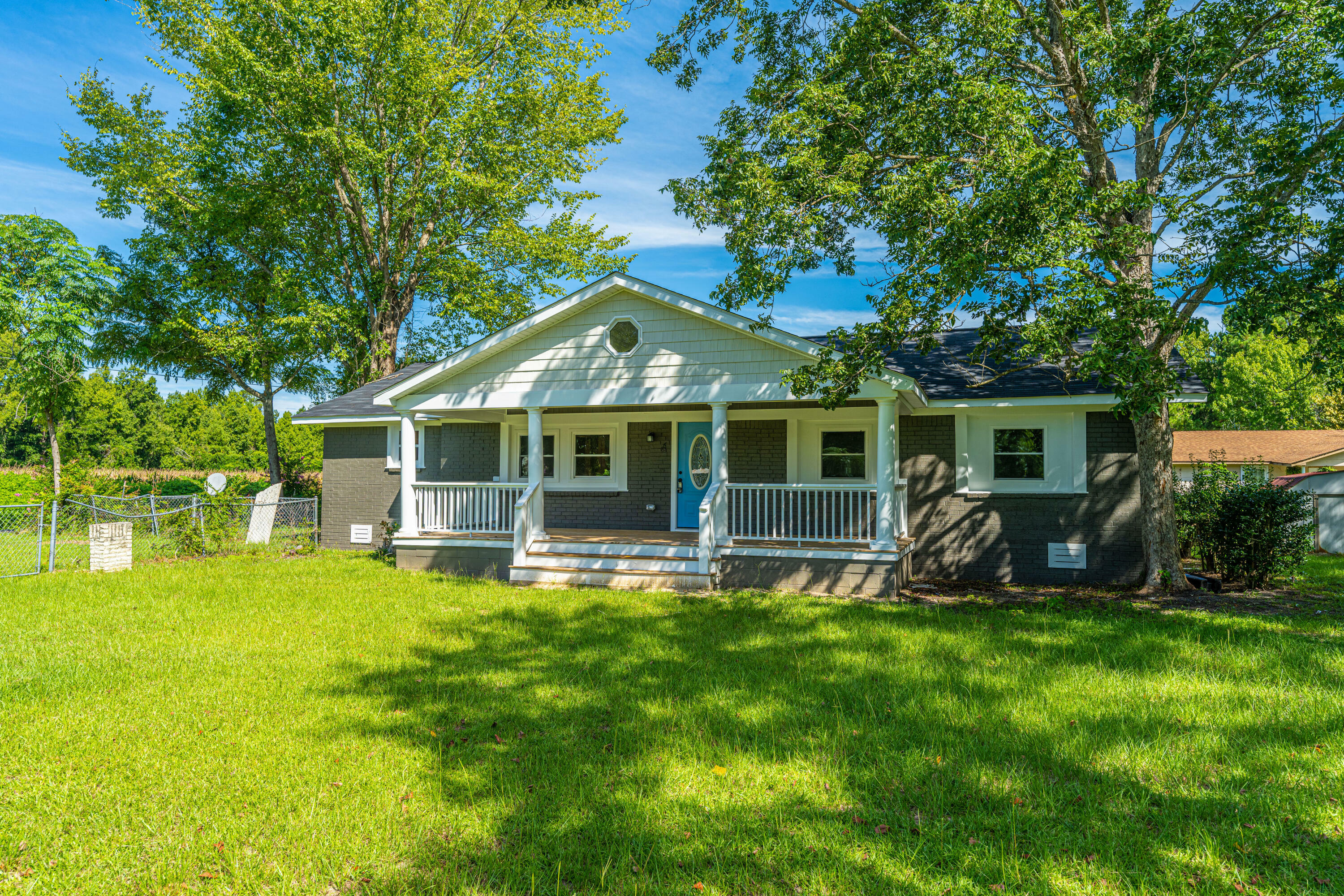 Property Photo:  684 Root Branch Road  SC 29468 