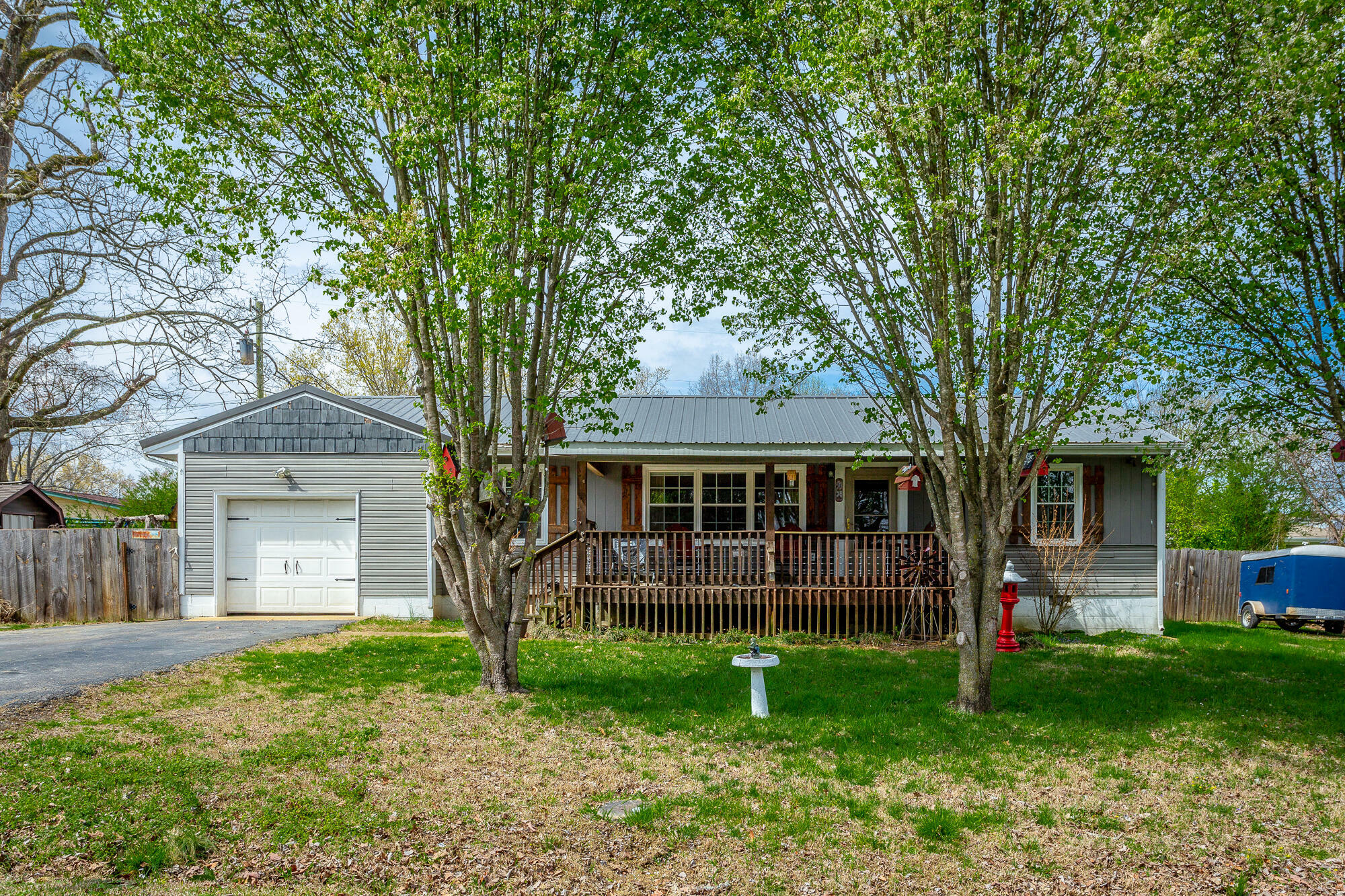 Property Photo:  1037 Lansdell Rd  TN 37412 