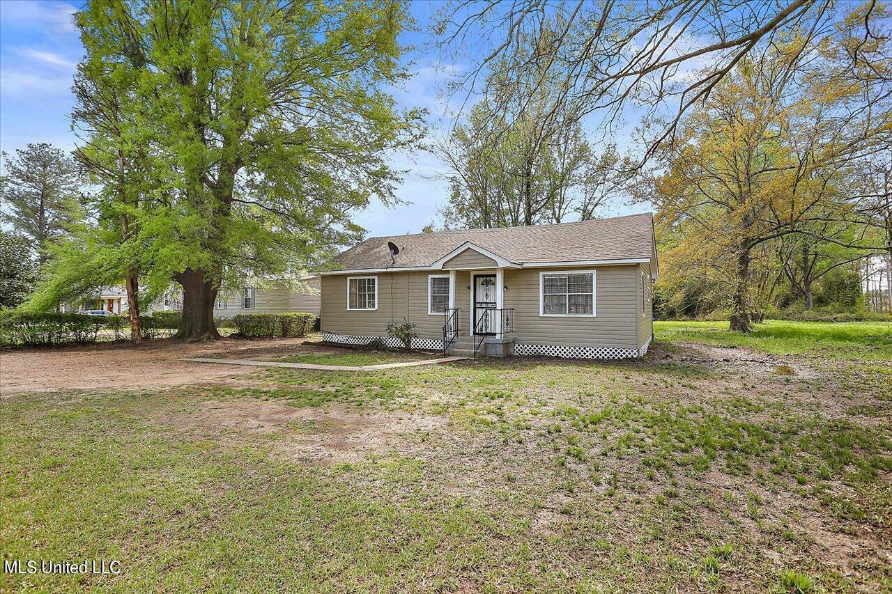 Property Photo:  802 Old Whitfield Road  MS 39208 