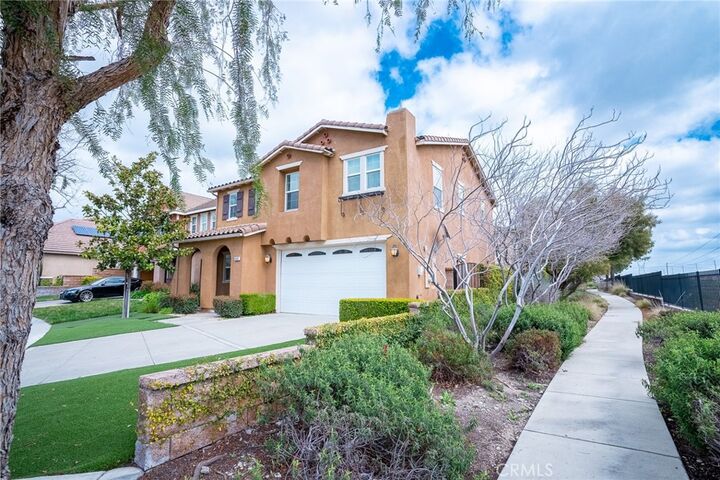 Property Photo: 5437 Massa Way CA 92336