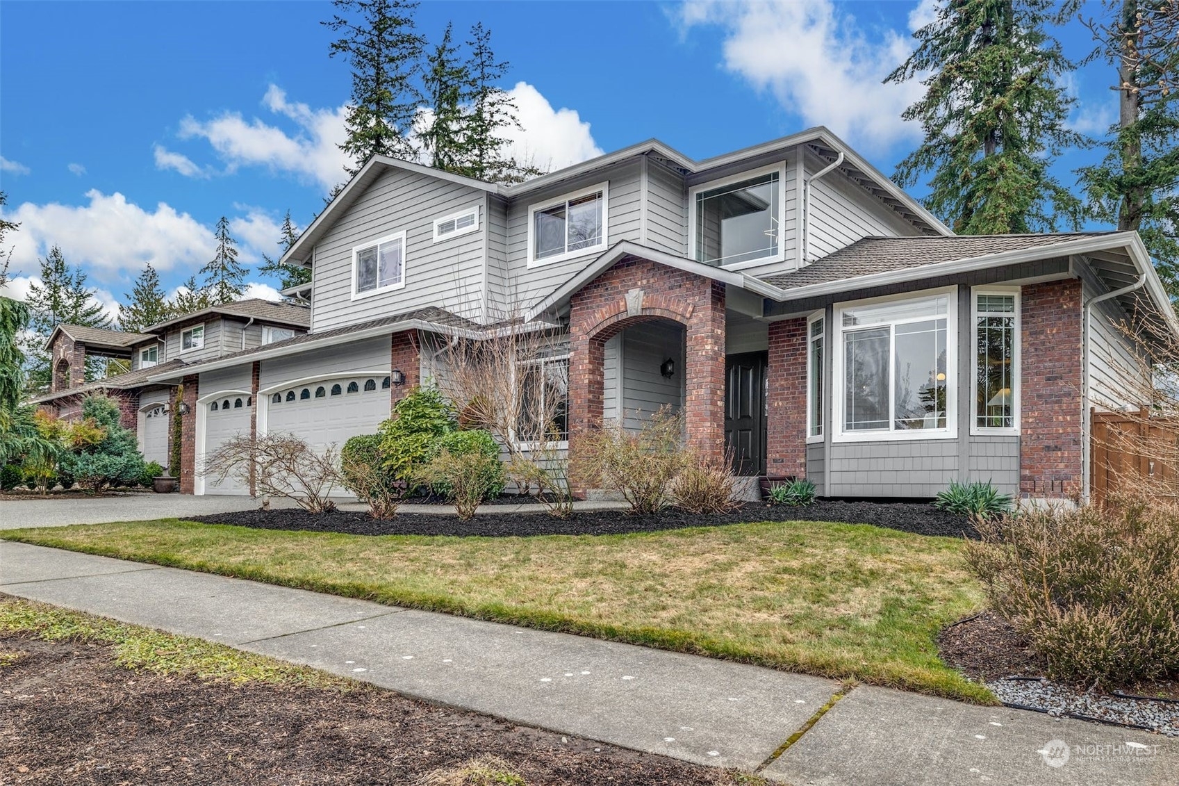 Property Photo:  4208 139th Place SE  WA 98012 