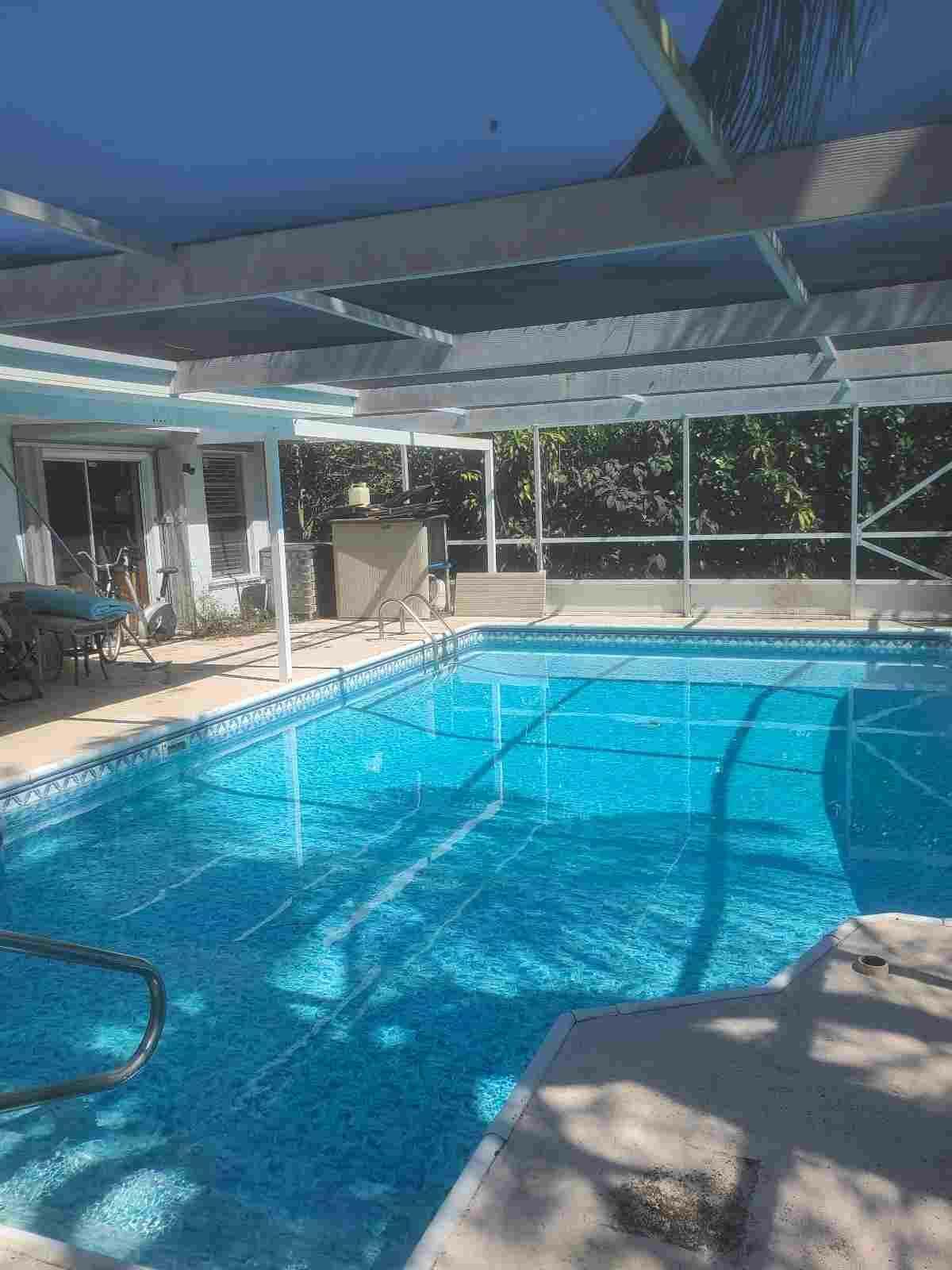 Property Photo:  137 Lakeside Drive  FL 33458 