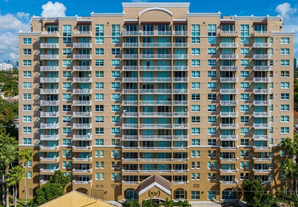 Property Photo: 2665 SW 37th Ave 513 FL 33133
