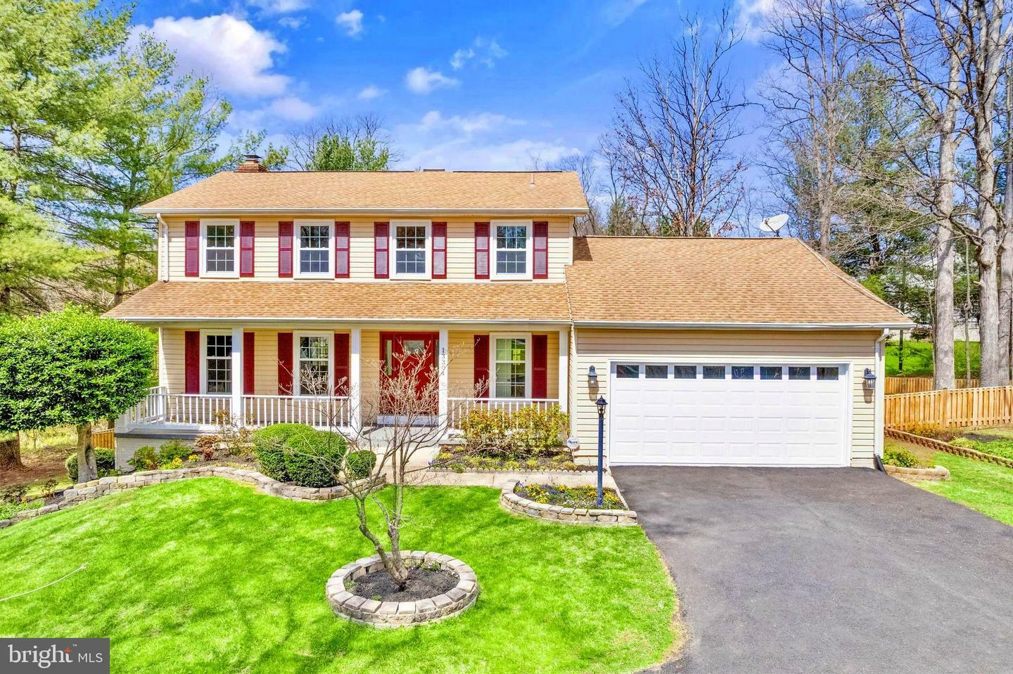 Property Photo: 13304 Tuckaway Drive VA 22033