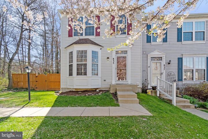 835 Moonridge Court  Odenton MD 21113 photo