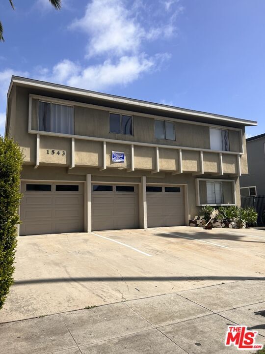 Property Photo: 1543 Euclid St K CA 90404