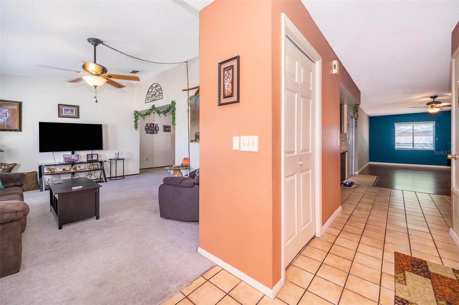Property Photo: 1531 Gladiolas Drive FL 32792