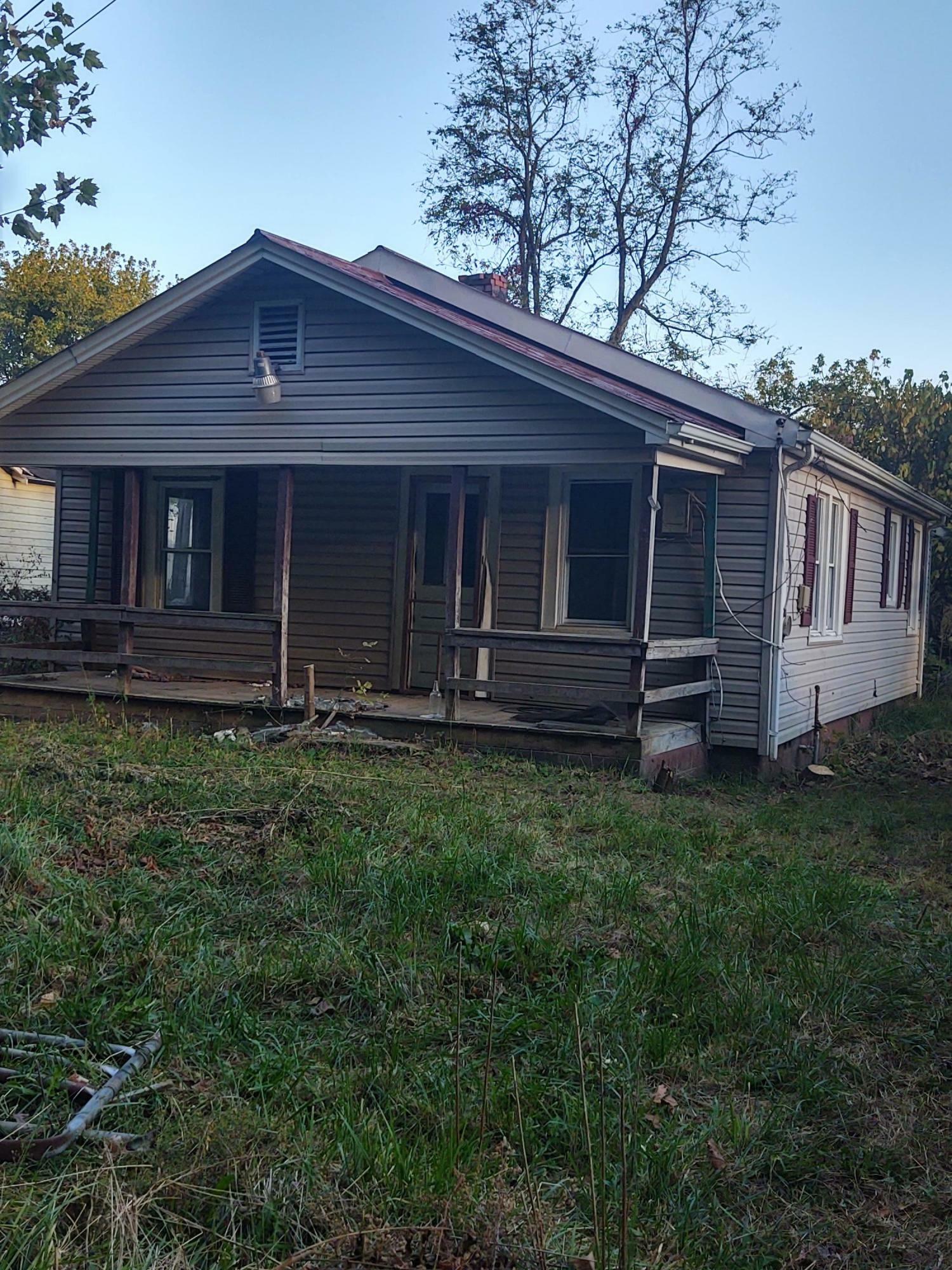 Property Photo:  1234 North Walnut Street  TN 37650 