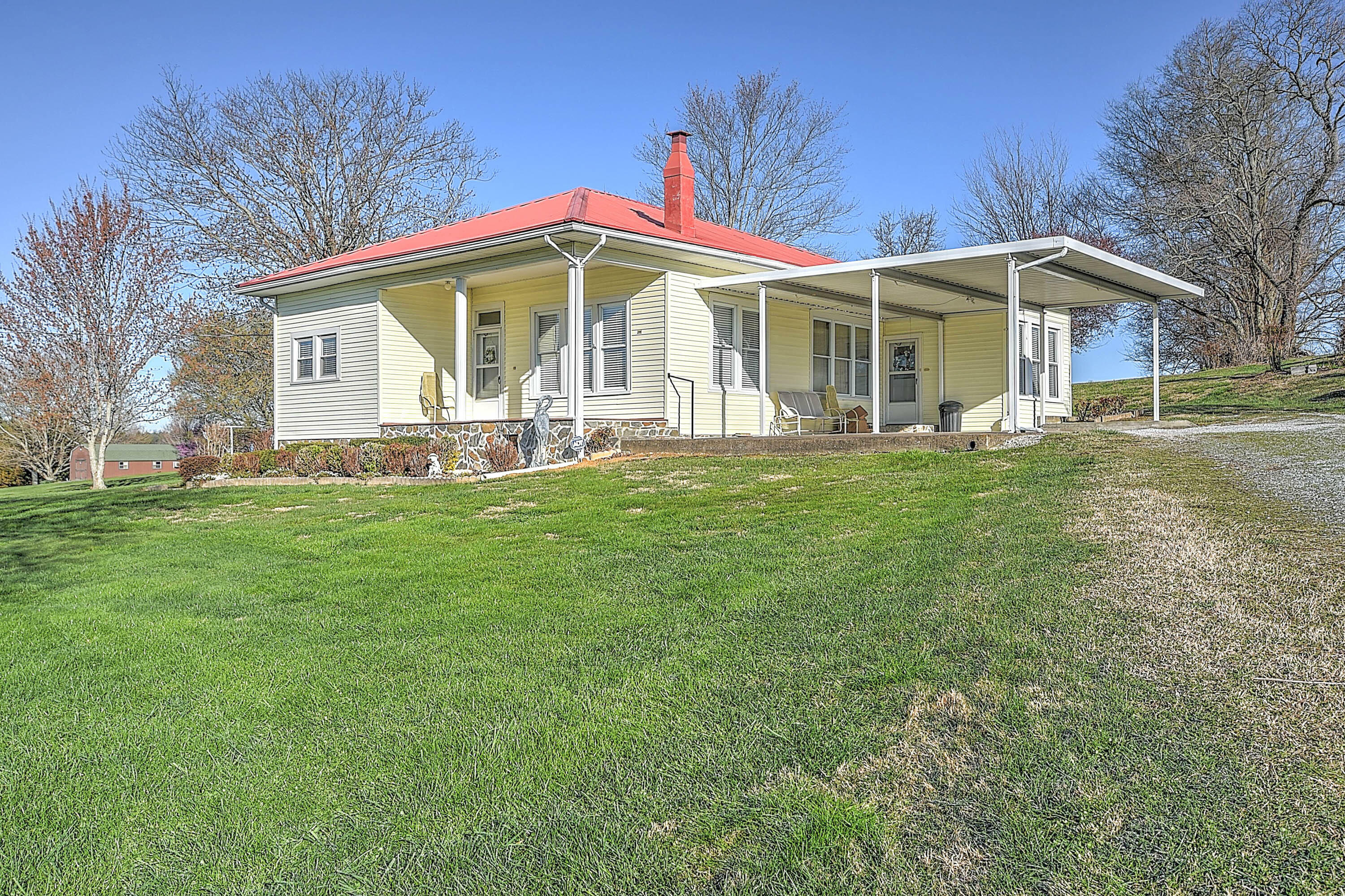 Property Photo:  2460 Warrensburg Road  TN 37743 