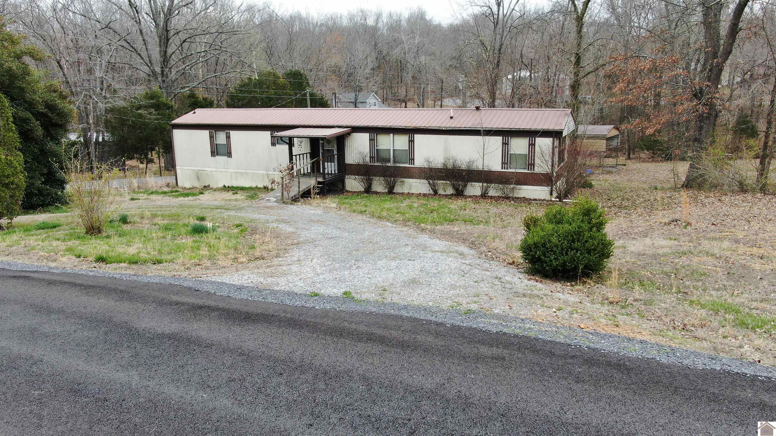 Property Photo: 514 Daniels Drive KY 42044