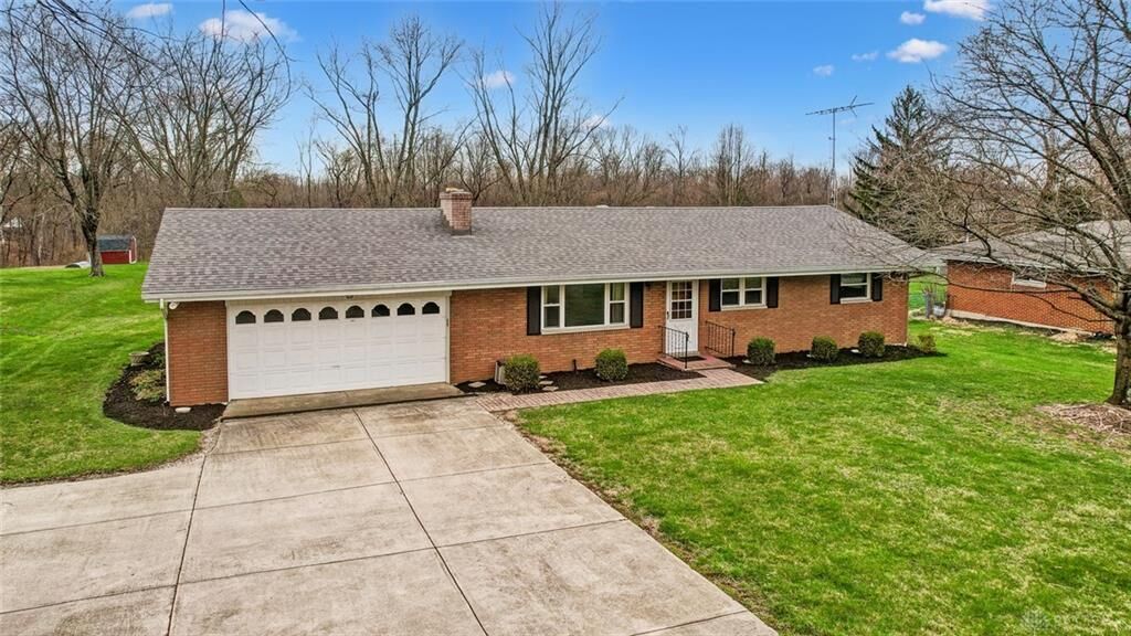Property Photo: 1133 E Route 73 OH 45066