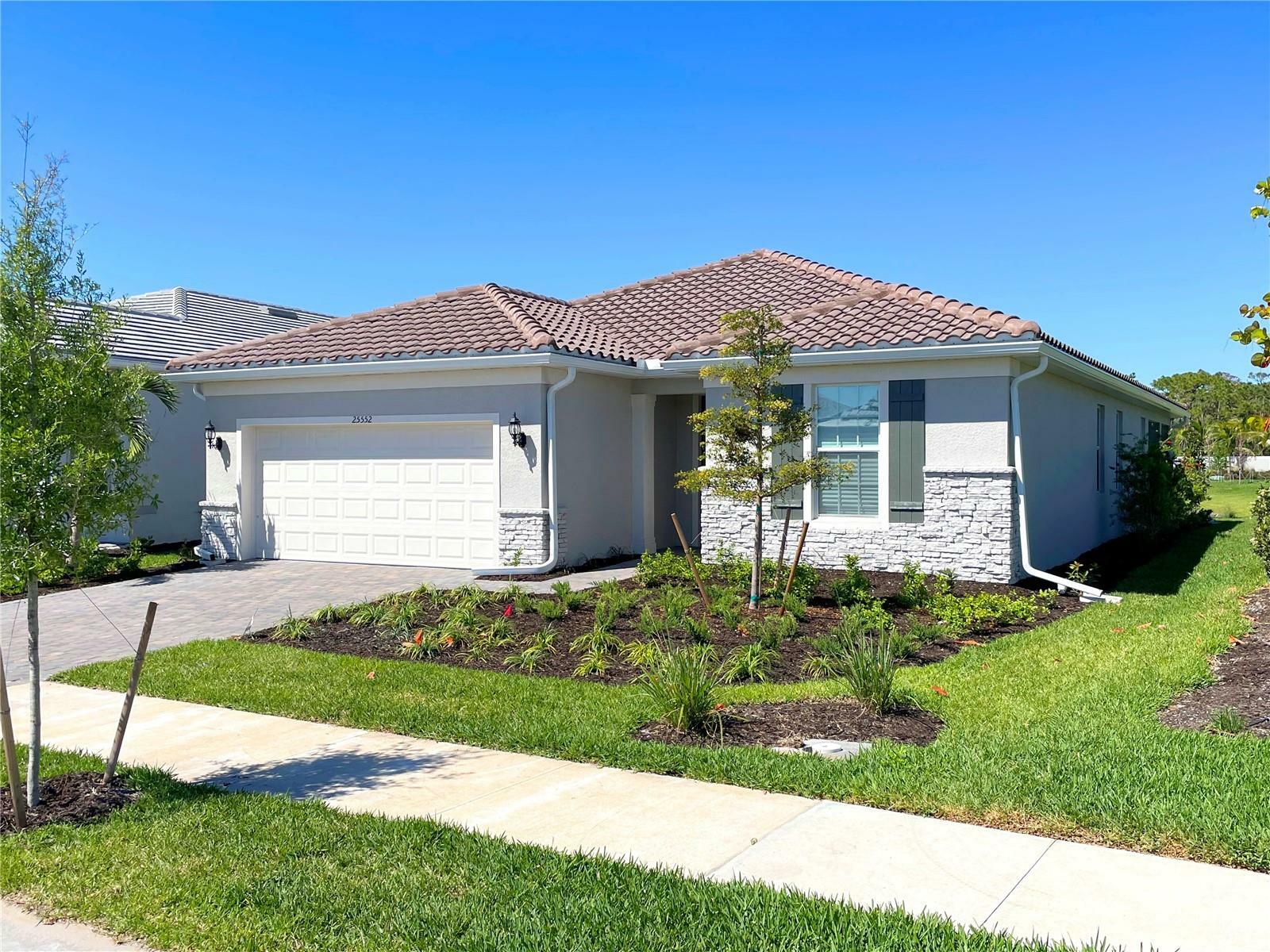 Property Photo:  25552 Emerald Bend Circle  FL 34223 