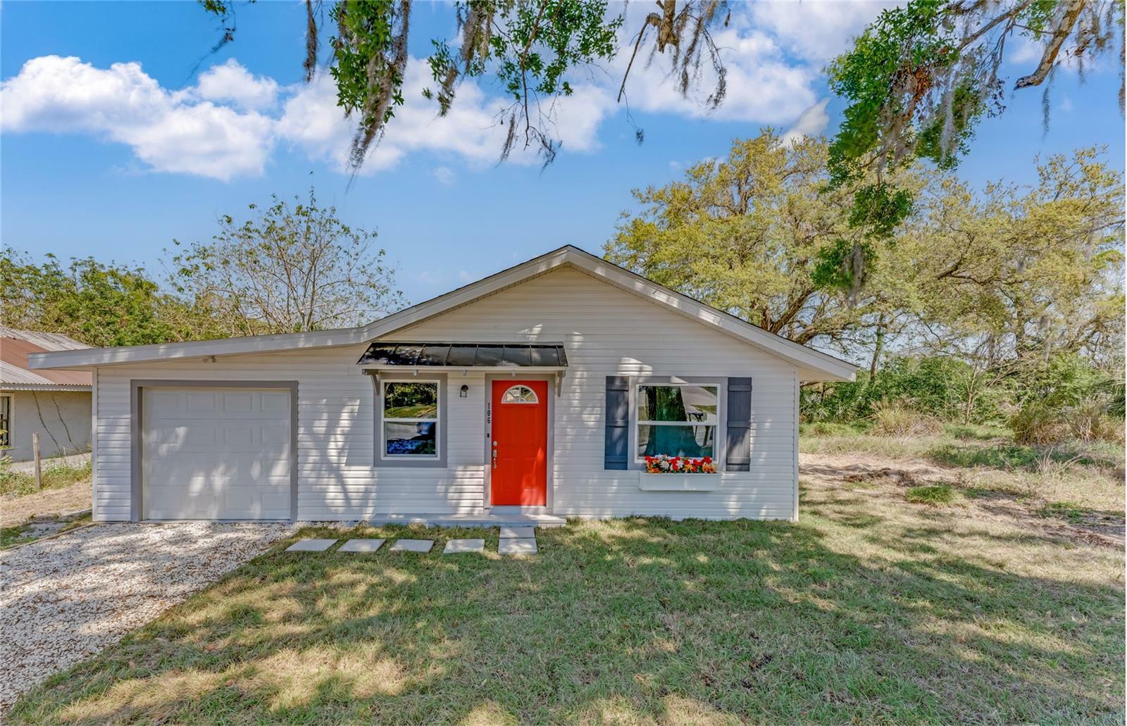 Property Photo:  106 North Boulevard E  FL 33837 