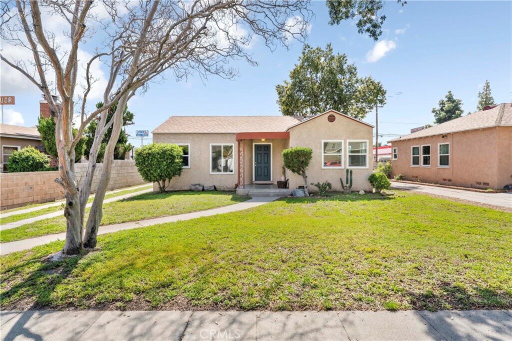 Property Photo: 949 W 23rd Street CA 92405