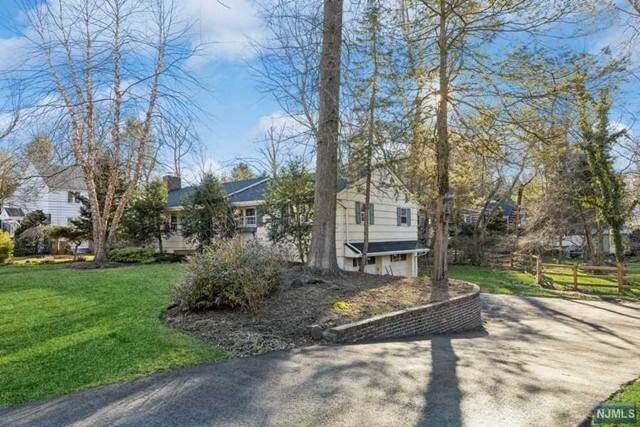 102 Lake Road  Demarest NJ 07627 photo